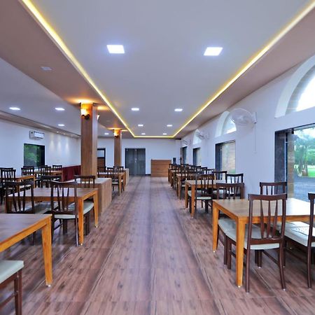 Gir Night Resort Сасан Гир Екстериор снимка